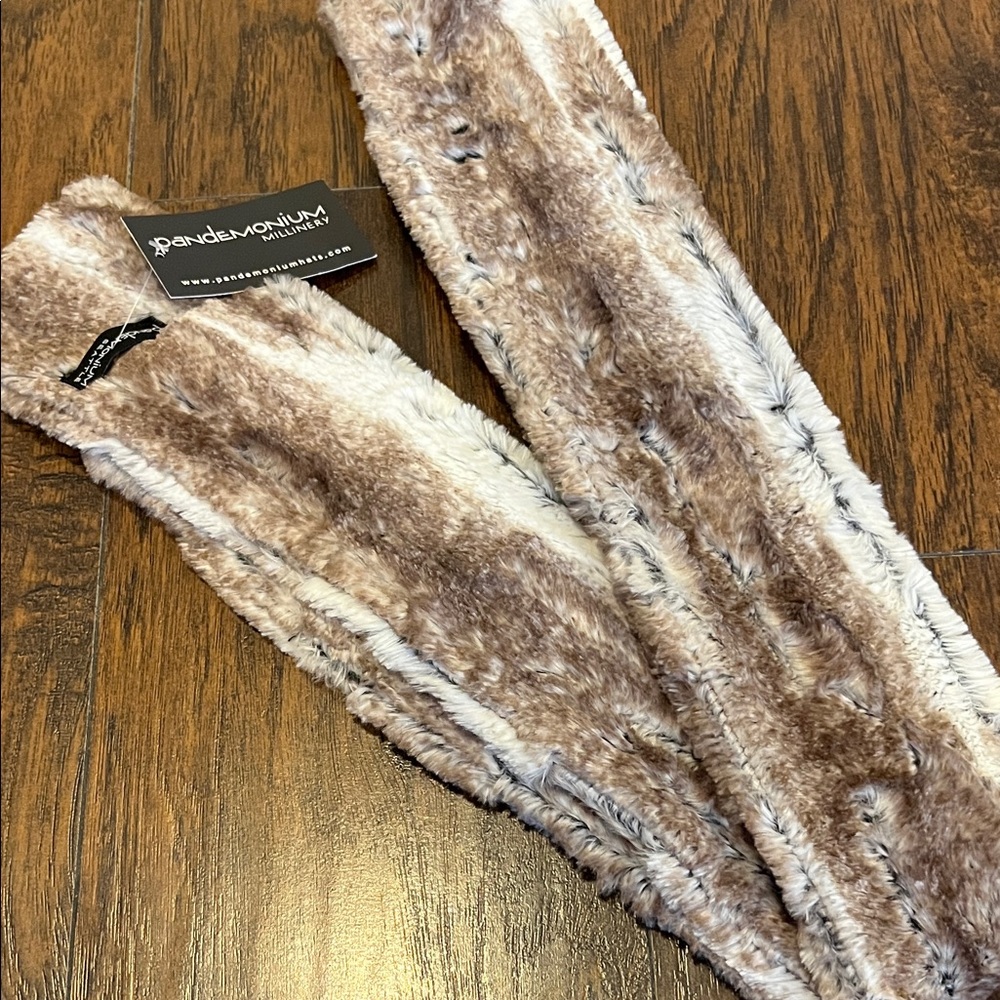 Brown & White Faux Fur Skinny Scarf — New With Tags — Cozy Winter Look